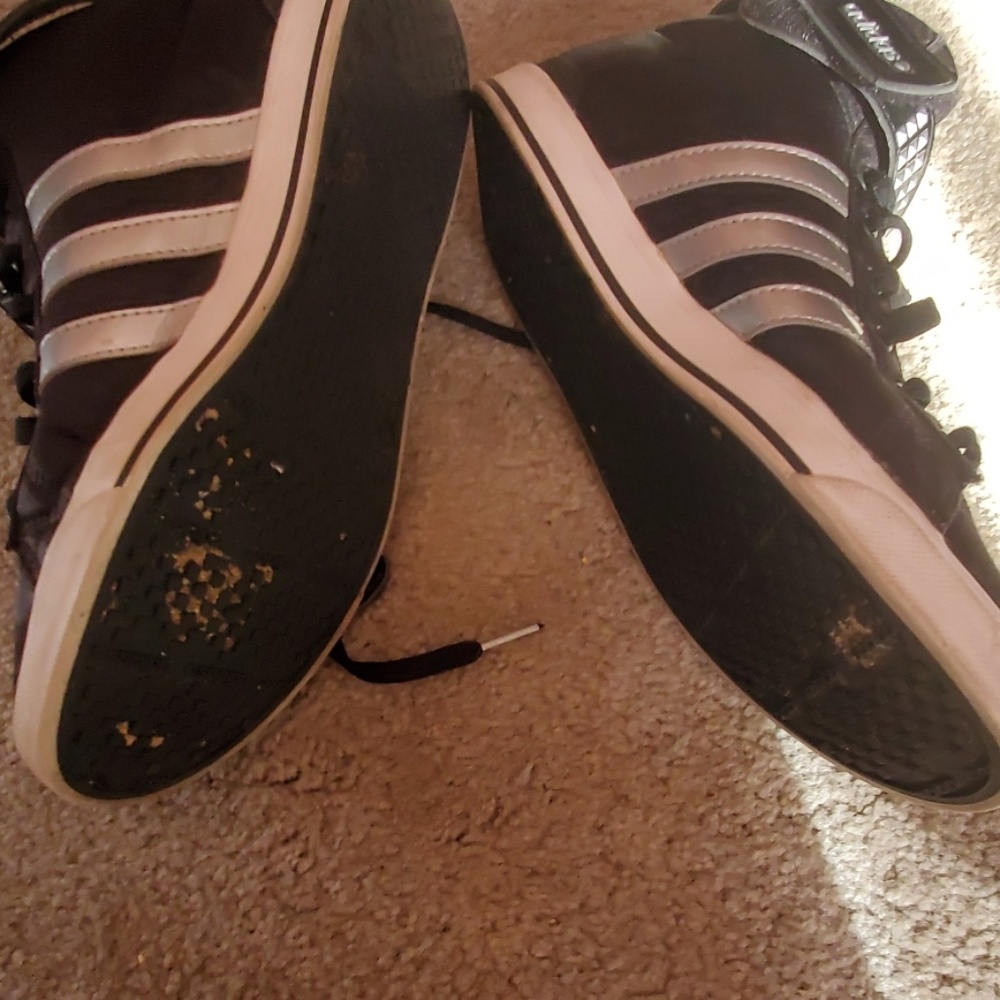 Sneakers - Picture 3 of 3